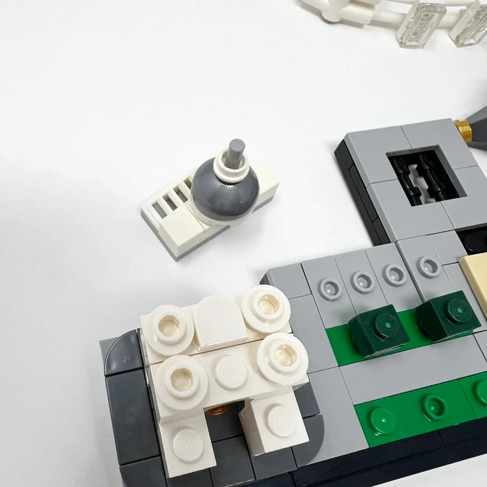 LEGO Architecture Paris Skyline Loose Replacement Pieces Parts Lot Louvre - Picture 10 of 11
